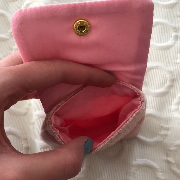 FREE WITH PURCHASE L’Occitane en Provence Pouch - Picture 6 of 8